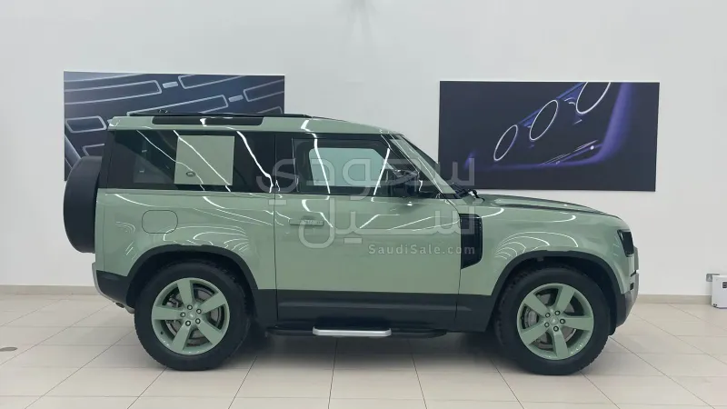 2023 Land Rover Defender 90