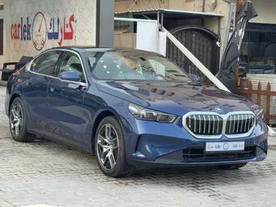 2025 BMW 5 Series 520i