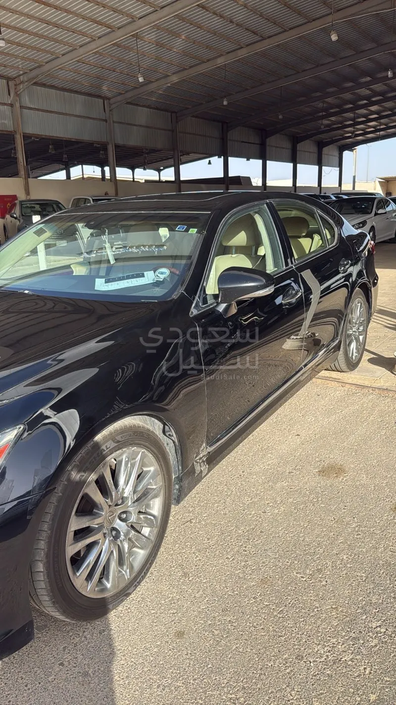2015 Lexus LS 460