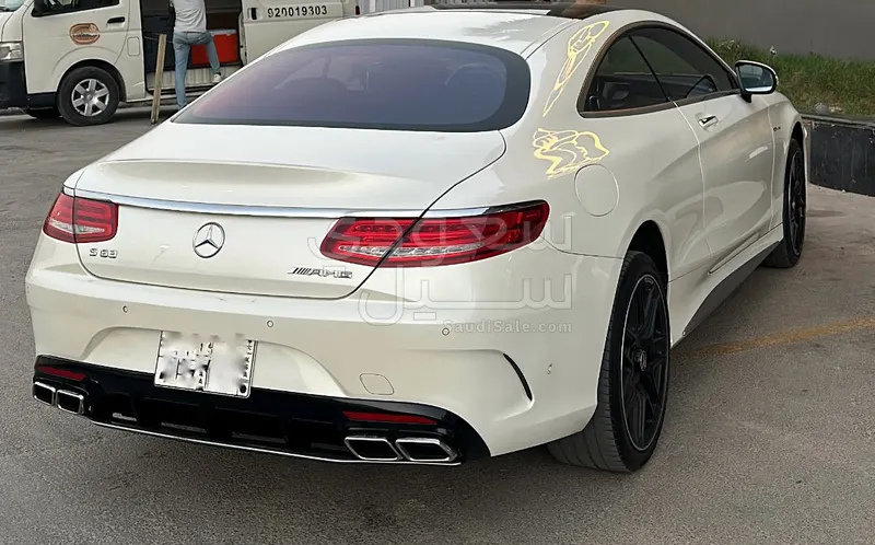 2015 Mercedes-Benz S 63 Coupe