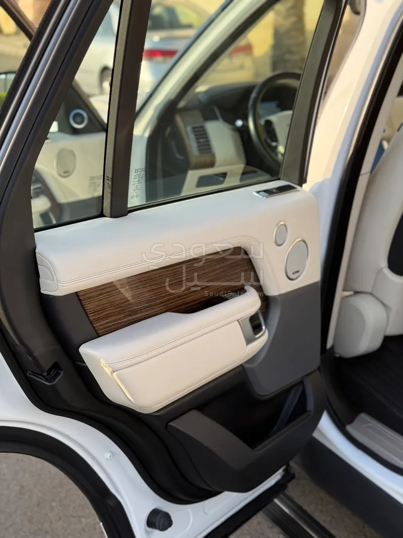 2019 لاند روفر رينج روفر اتش اس اي