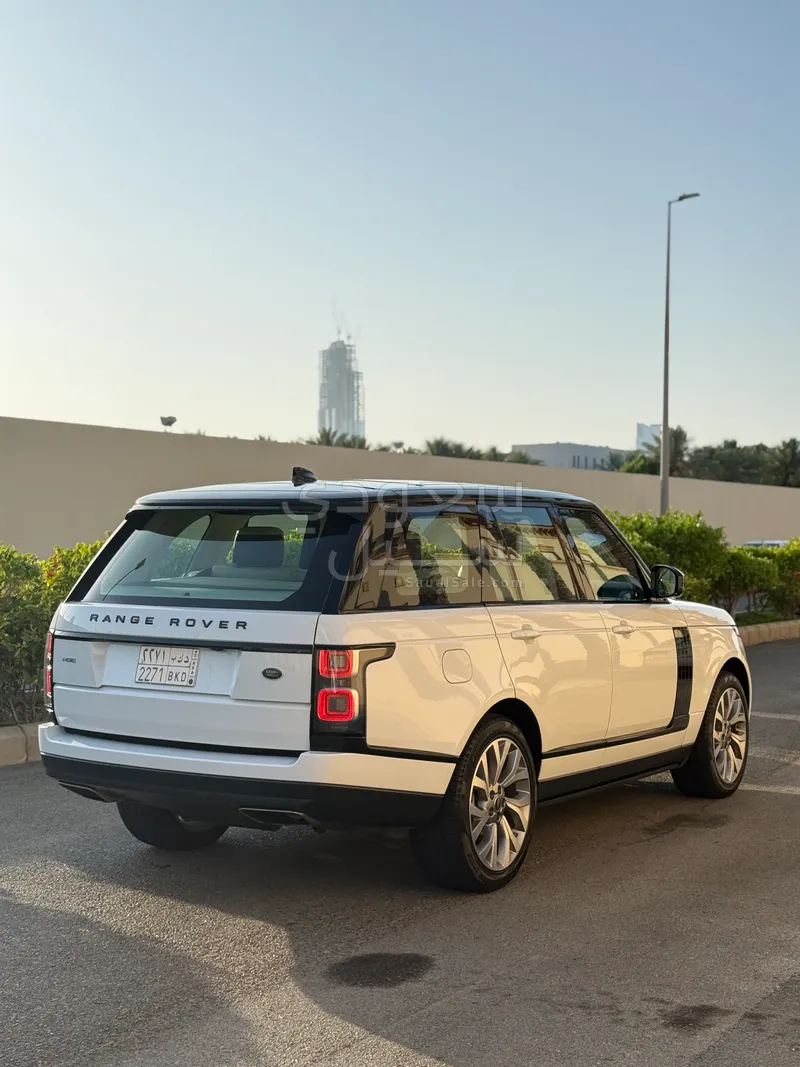 2019 لاند روفر رينج روفر اتش اس اي