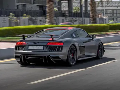 2018 اودي ار 8