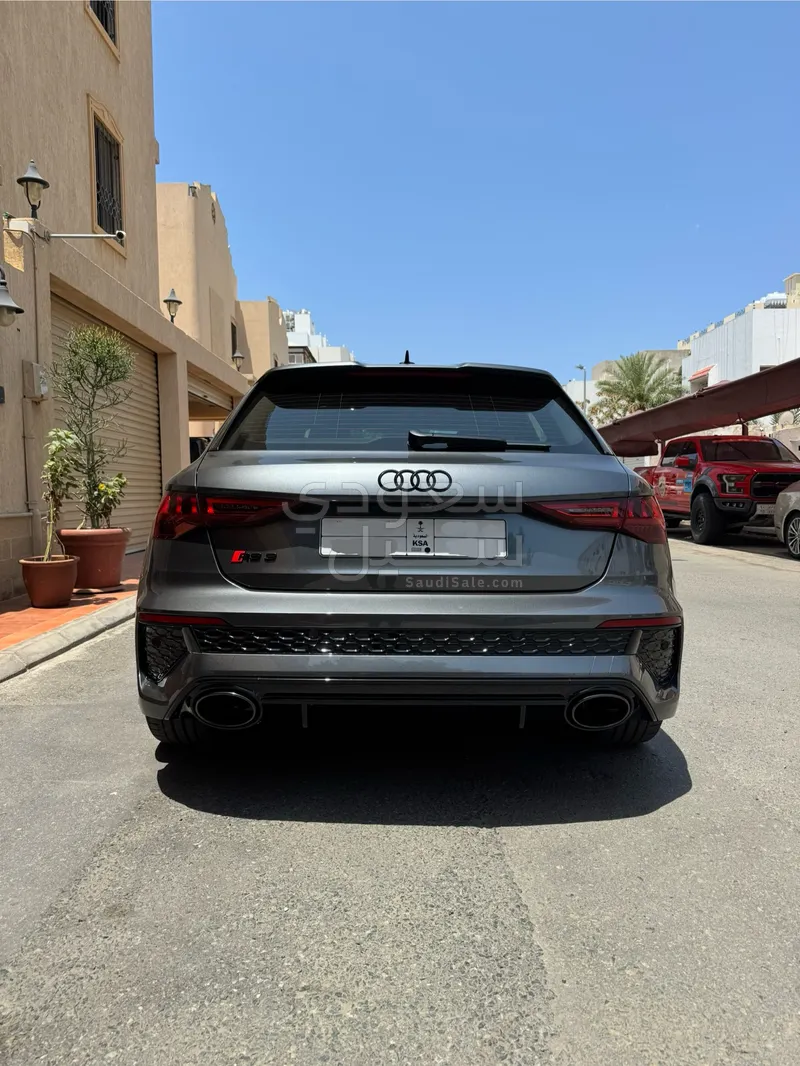 2024 اودي ار اس 3