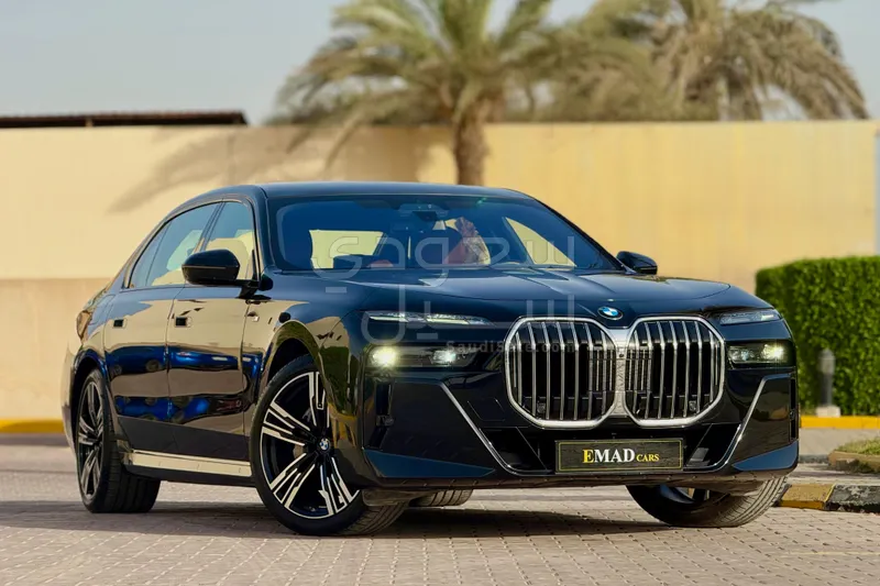 2023 بي ام دبليو الفئة السابعة 735أي