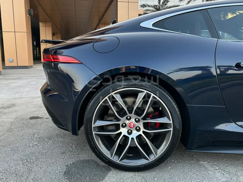 2021 Jaguar F-Type R