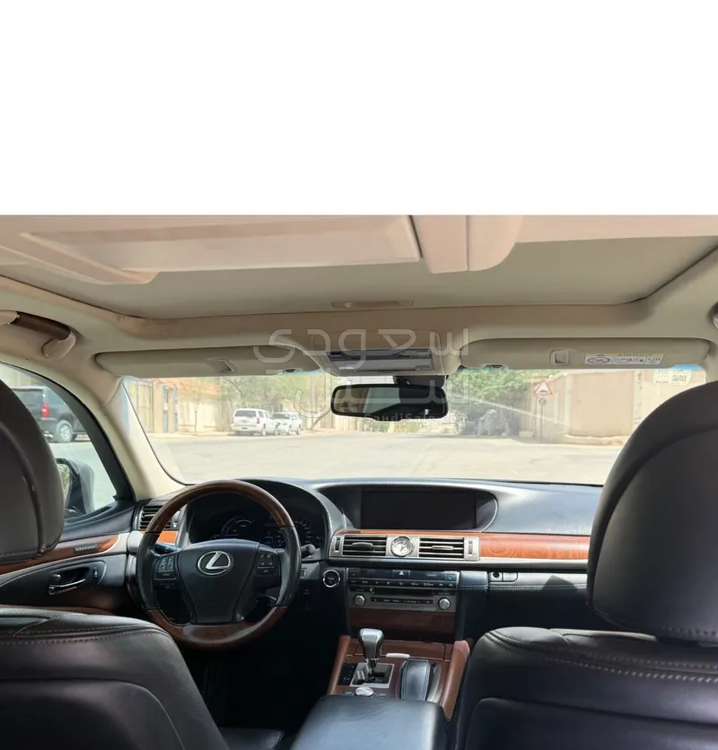 2015 Lexus LS 600h L