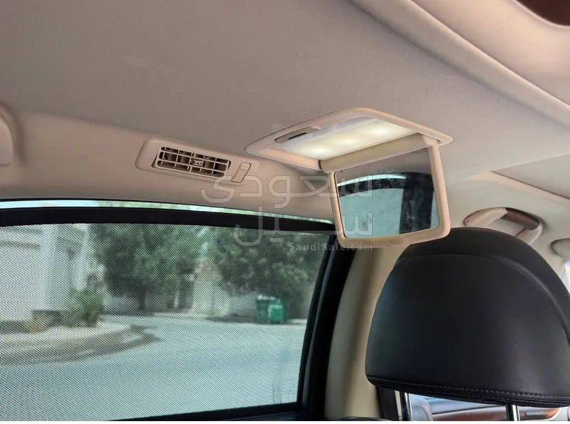 2015 Lexus LS 600h L