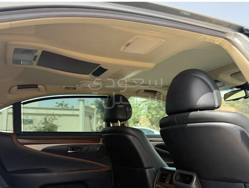 2015 Lexus LS 600h L
