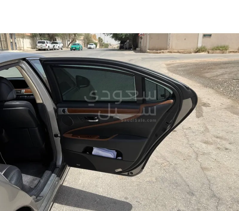 2015 Lexus LS 600h L