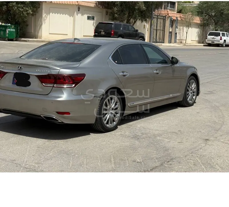 2015 Lexus LS 600h L