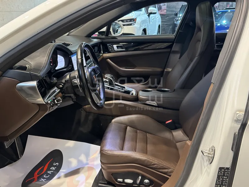 2017 Porsche Panamera 4S