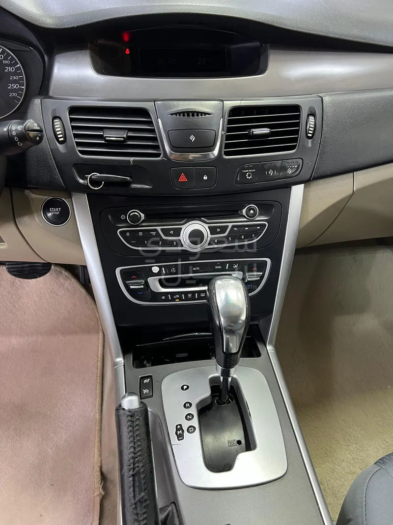 2013 Renault Safrane