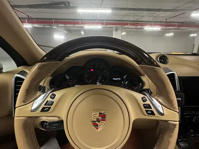 2014 Porsche Cayenne Platinum edition