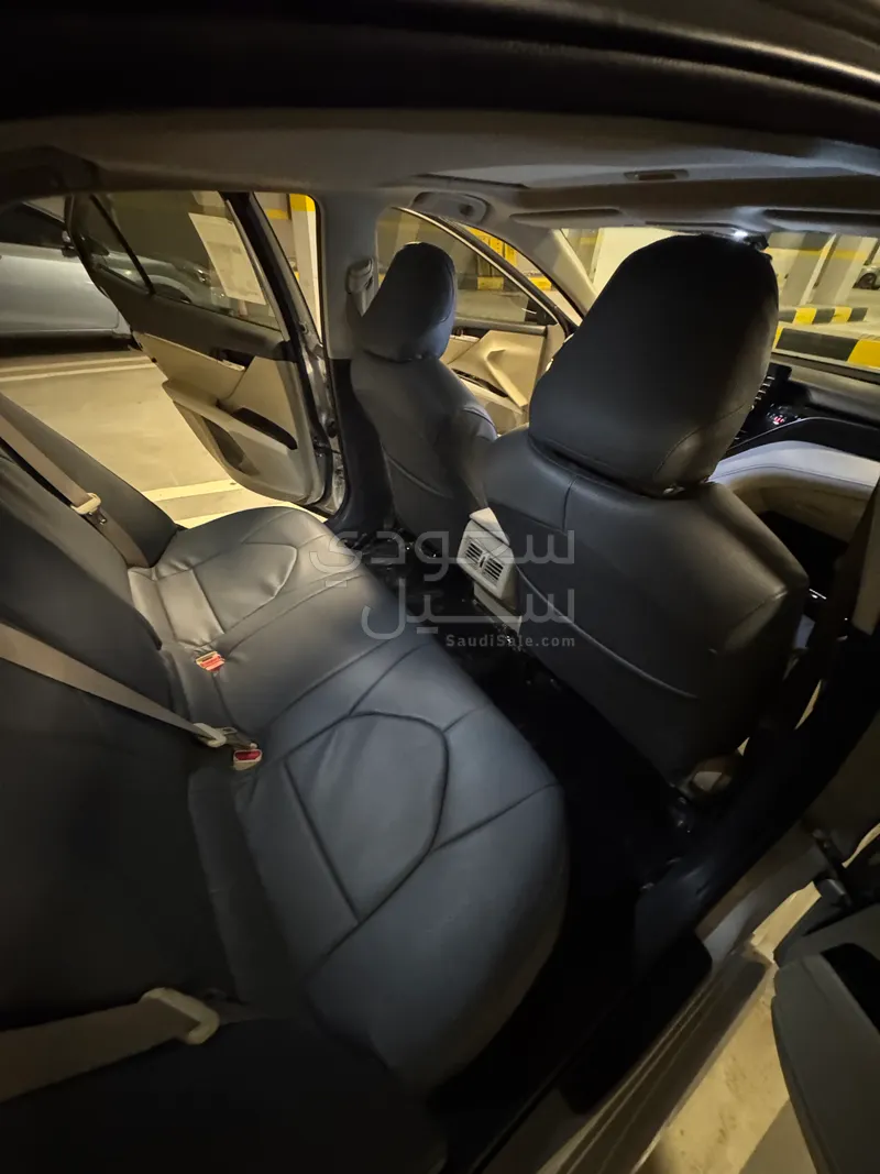 2023 Toyota Camry GLE