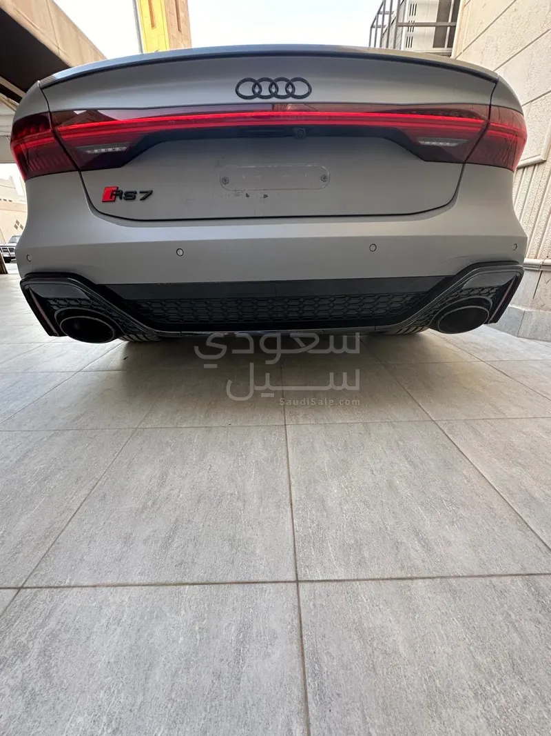 2024 اودي ار اس 7