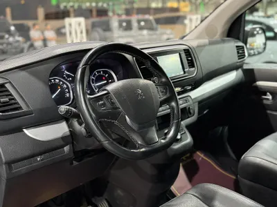 2023 Peugeot Traveller