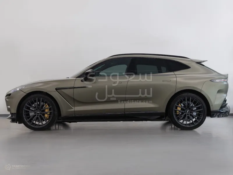 2022 استون مارتن دي بي اكس 707