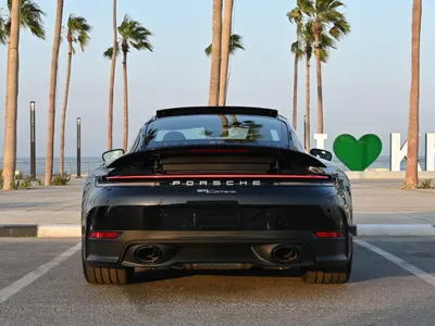 2025 بورش 911 كاريرا