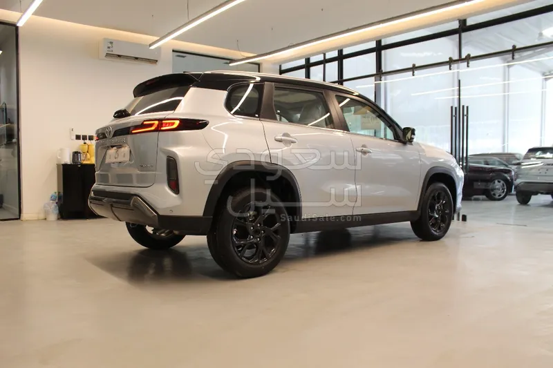 2025 Toyota Urban Cruiser GLX