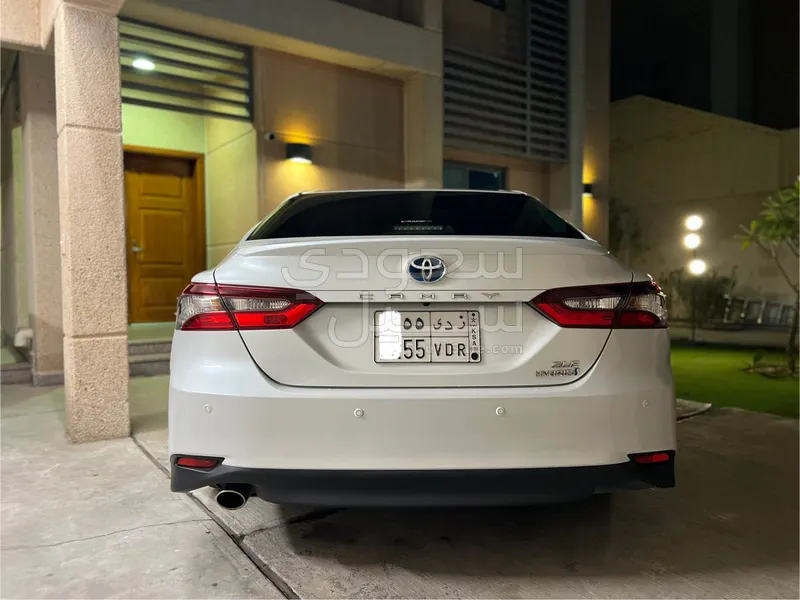 2023 Toyota Camry GLE