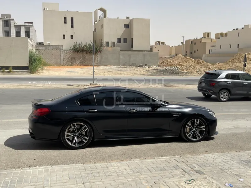 2016 بي ام دبليو الفئة ام إم 6 كومبيتيشن باكج