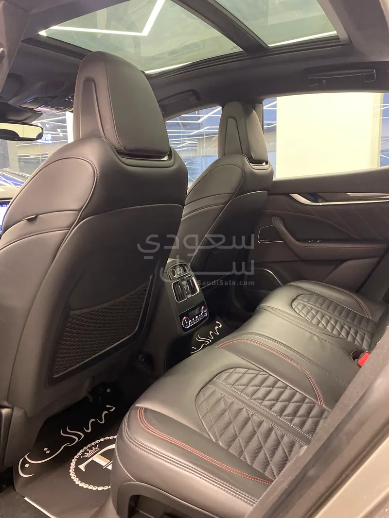 2020 Maserati Levante Trofeo