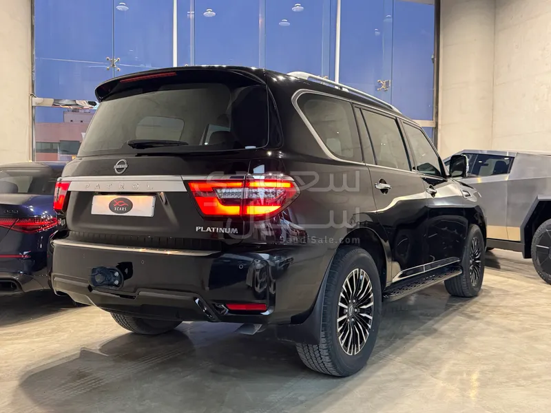 2022 Nissan Patrol Platinum