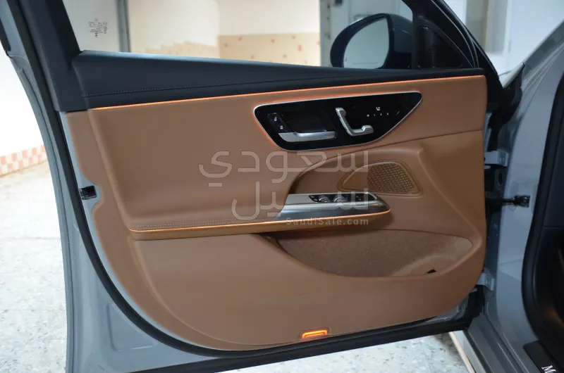 2024 Mercedes-Benz E 200