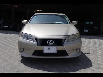 2013 لكزس إي إس 350