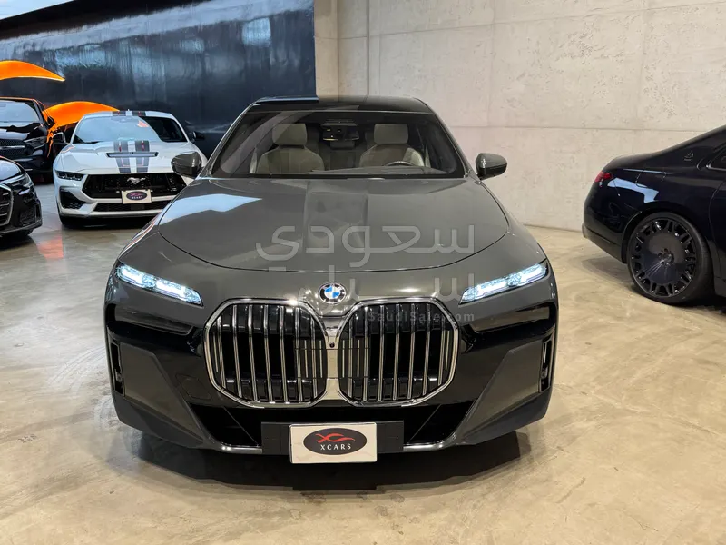 2023 BMW 7 Series 735i