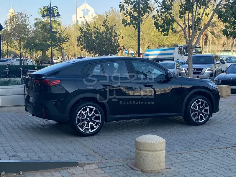 2026 بي ام دبليو الفئة اكس 2