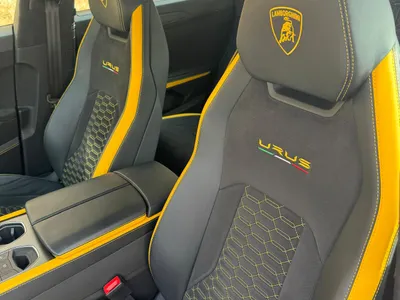 2022 Lamborghini URUS