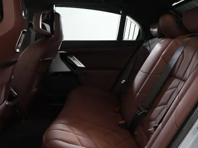 2025 BMW 7 Series 735i