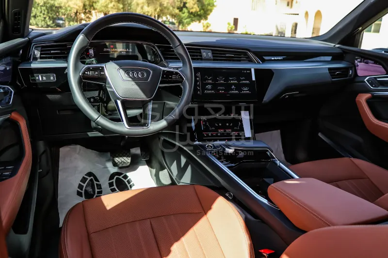 2024 Audi e-tron Sportback S line 55 quattro
