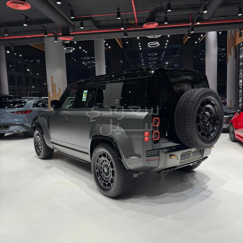 2025 Land Rover Defender