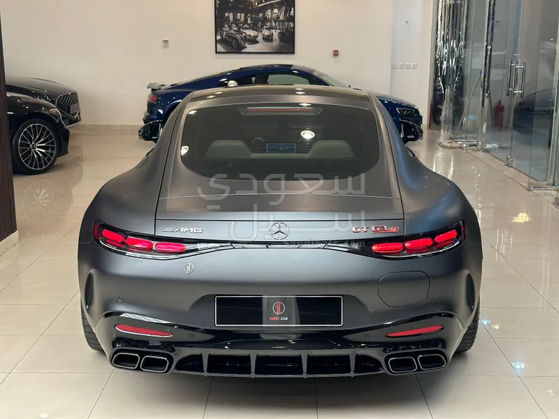 2025 مرسيدس - بنز جي تي 63إس