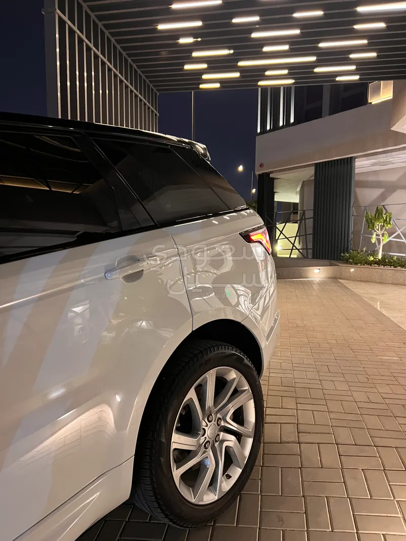 2020 Land Rover Range Rover Sport HSE