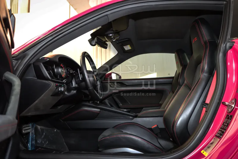 2022 بورش 911 كاريرا جي تي اس