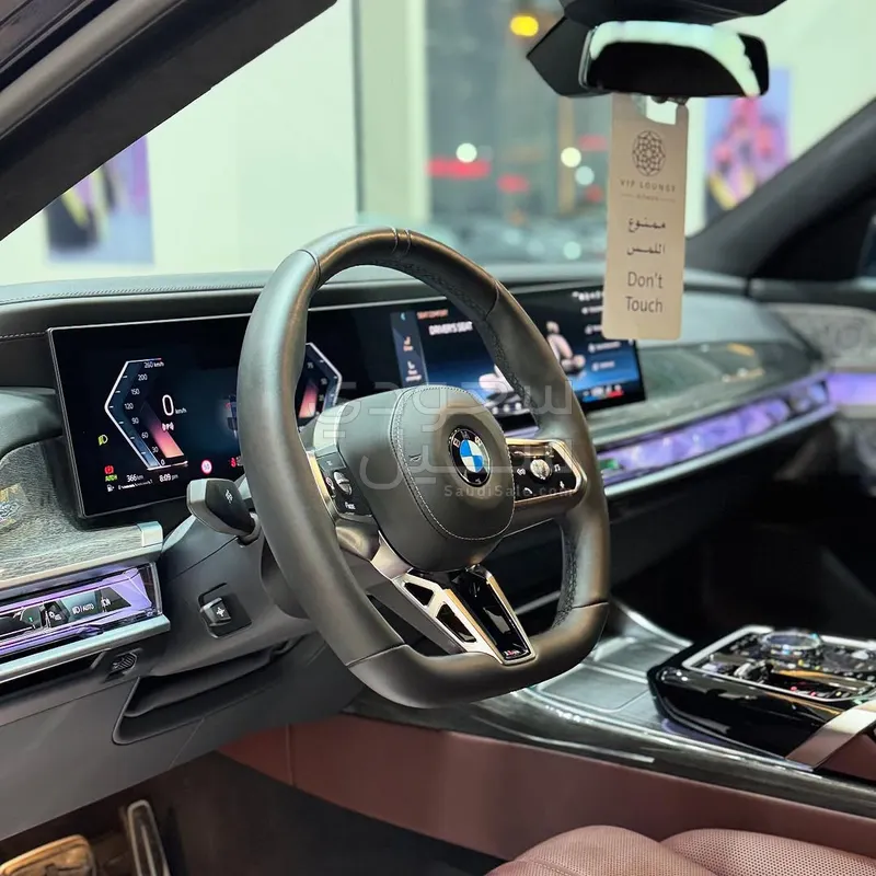 2024 BMW 7 Series 740Li