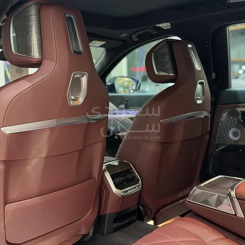2024 BMW 7 Series 740Li