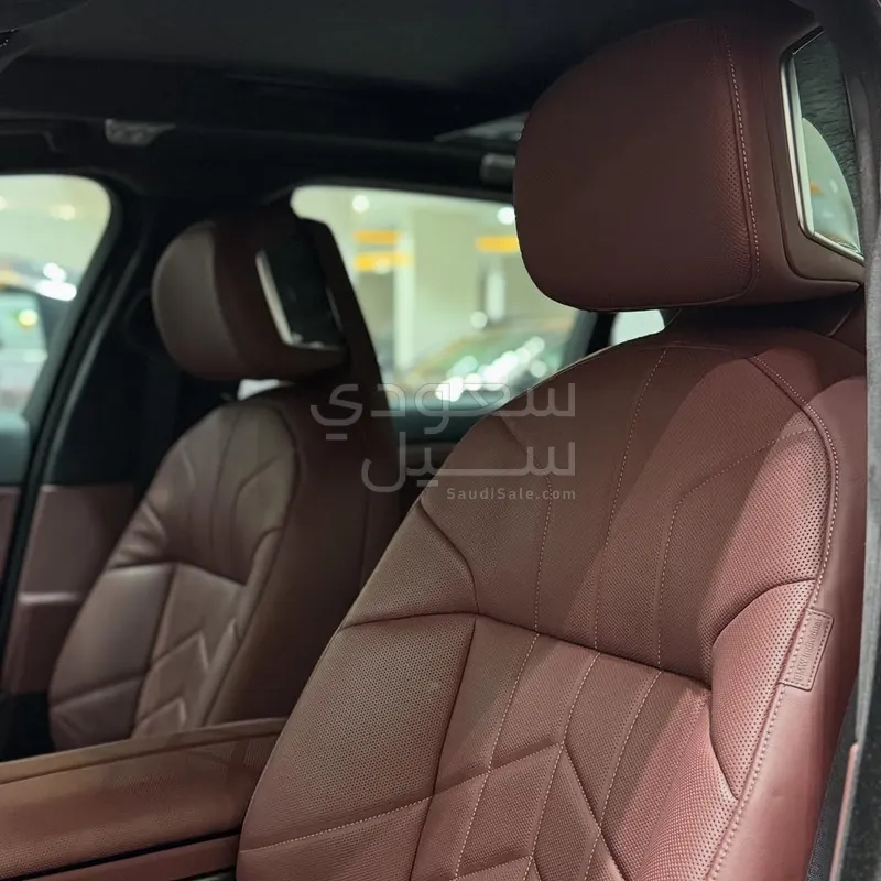 2024 BMW 7 Series 740Li