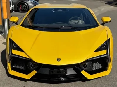 2024 Lamborghini Revuelto