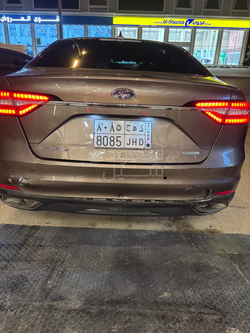 2020 Ford Taurus Limited