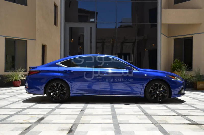 2022 لكزس إي إس 350 اف سبورت