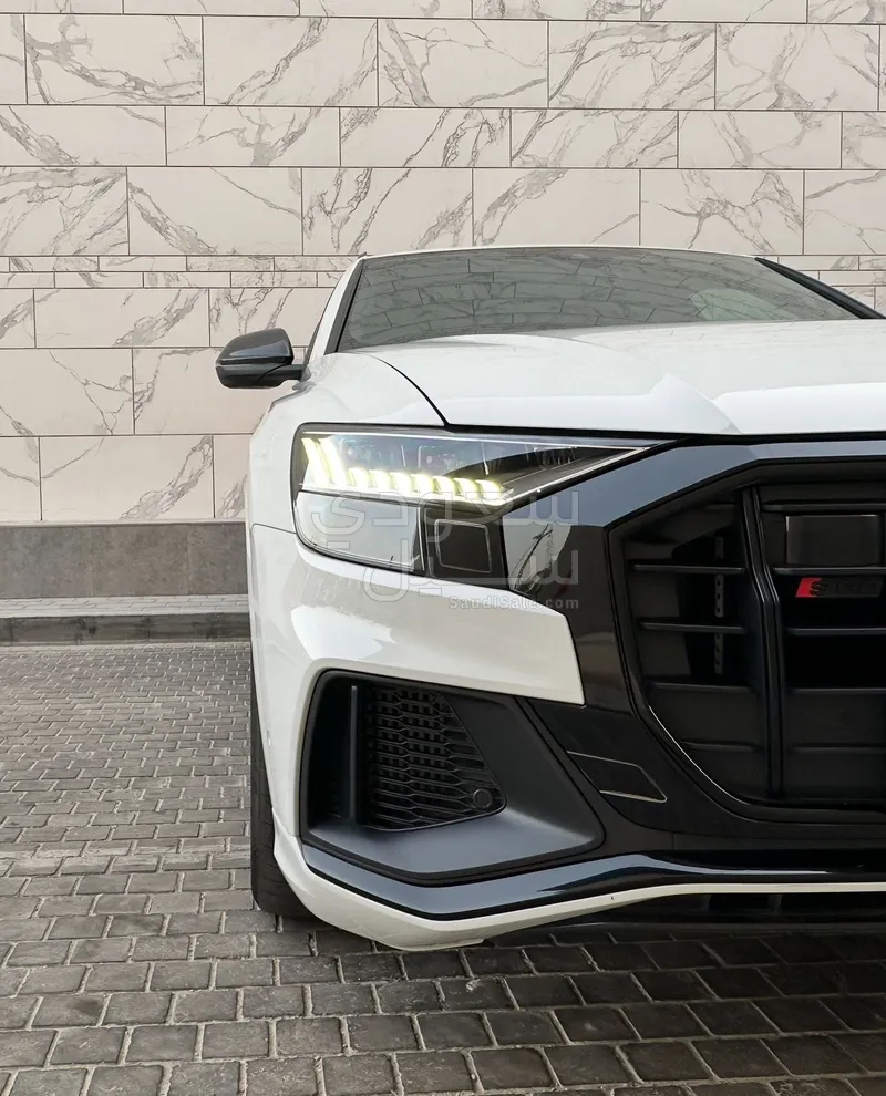 2023 اودي اس كيو 8