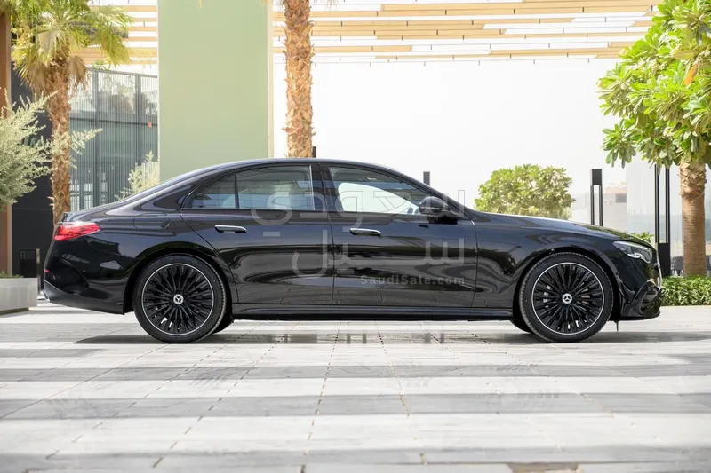 2025 Mercedes-Benz E 200 AMG