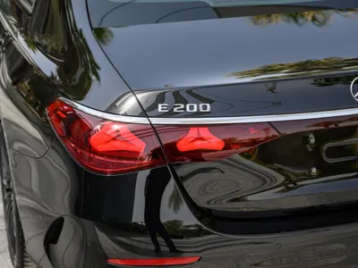 2025 Mercedes-Benz E 200 AMG