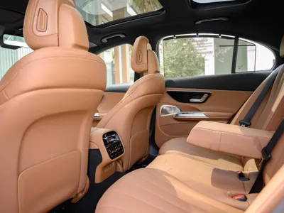 2025 Mercedes-Benz E 200 AMG