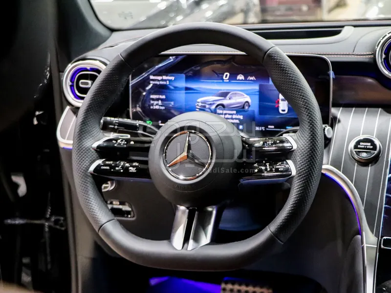 2025 Mercedes-Benz GLC 300
